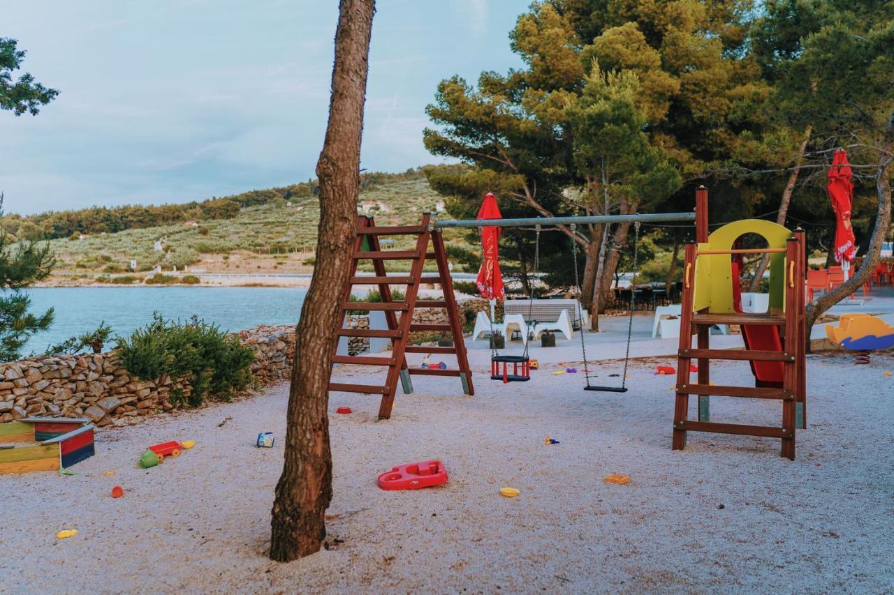 Boutique Camping Bunja سوبيتار المظهر الخارجي الصورة